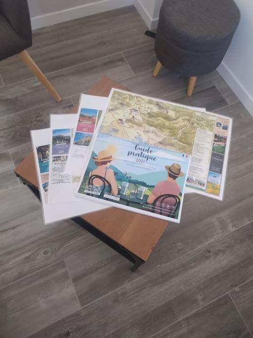 Appartamento Le Petit Pied A Terre Du Luberon Mérindol Esterno foto