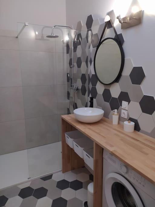 Appartamento Le Petit Pied A Terre Du Luberon Mérindol Esterno foto
